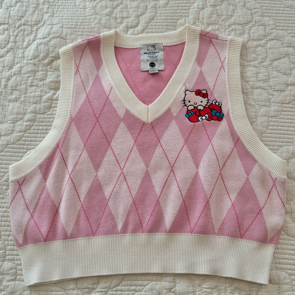 Hello Kitty by Sanrio sweater vest size XL